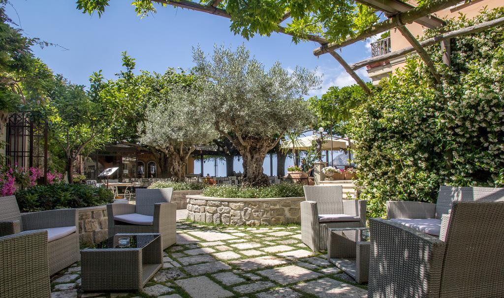 Hotel Villa Maria Равело Екстериор снимка